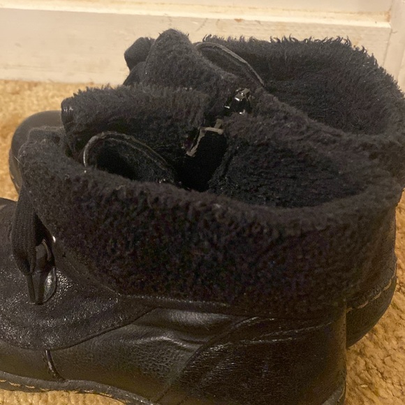 💫 Kim Roger’s Black Lace Up Ankle Boots - Picture 8 of 15